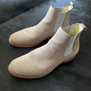 Chelsea Suede Ankle Boots - Light Beige